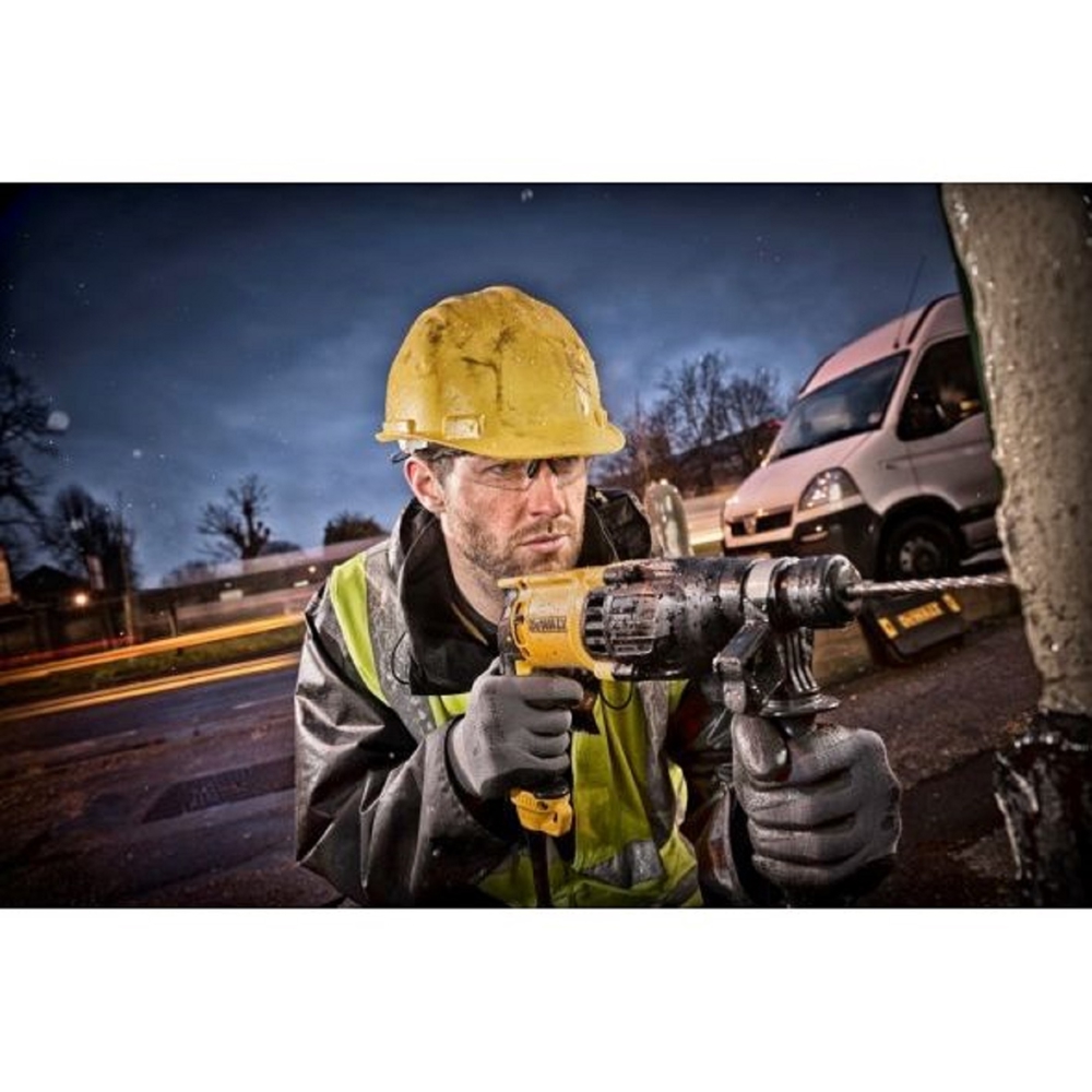 DeWalt D25133K-QS, 800W, 1500Rpm, 2.9J, Black/Yellow