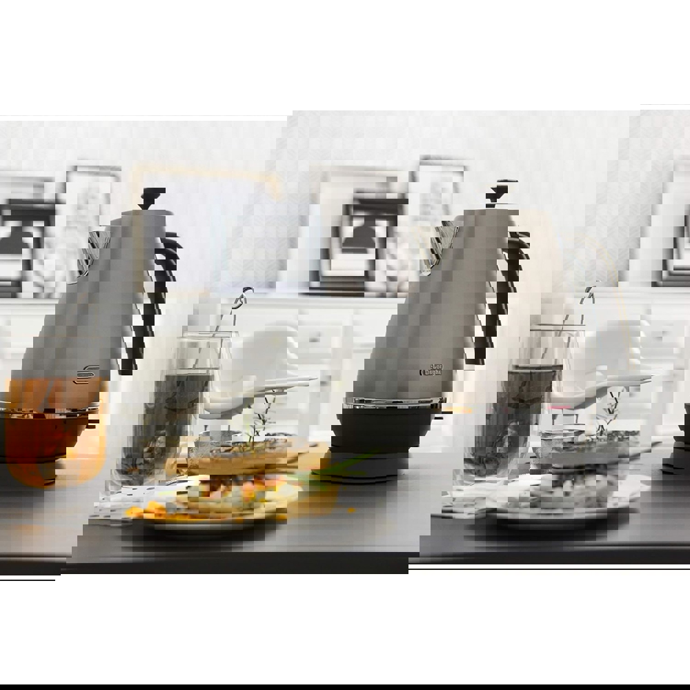 DeLonghi KBI2001.S, 2000W, 1.7L, Electric Kettle, Silver