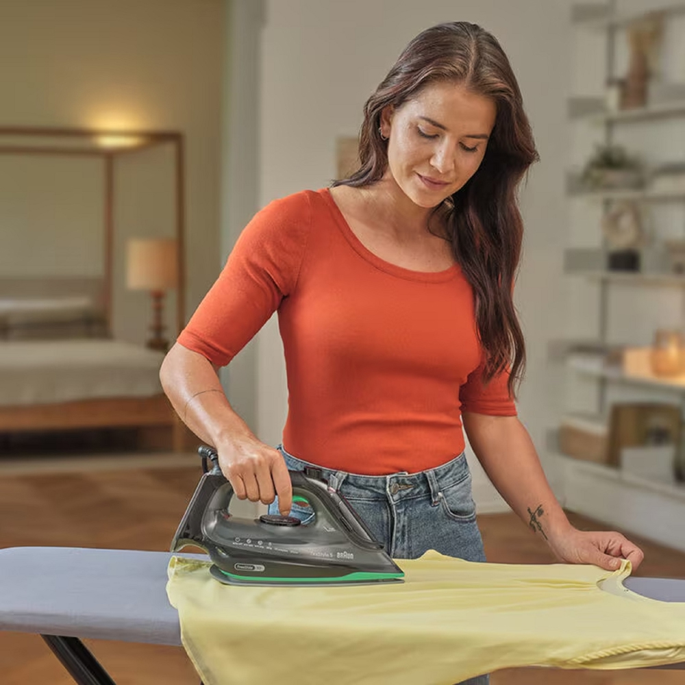 Braun SI5277GR, 2600W, 0.3L, Steam Iron, Black