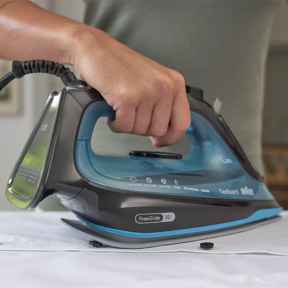 Braun SI 5256BL, 2600W, 300ML, Steam Iron, Black/Blue