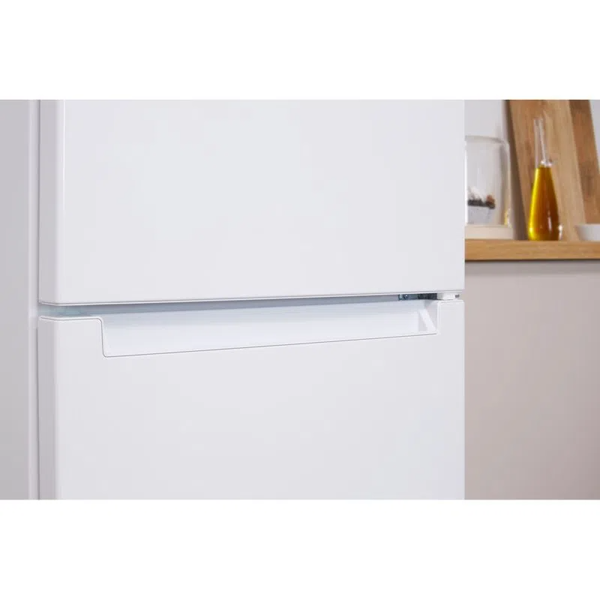 მაცივარი Indesit DF 5200 W Combined Fridge-Freezer 328 L, A White