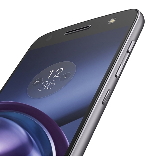 მობილური ტელეფონი MOTO Z Black/Lunar grey, 5.5 inches, 2560x1440 pixels, Octa-core 1.8 GHz , 32 GB,4 GB RAM, 5 MP/13 MP