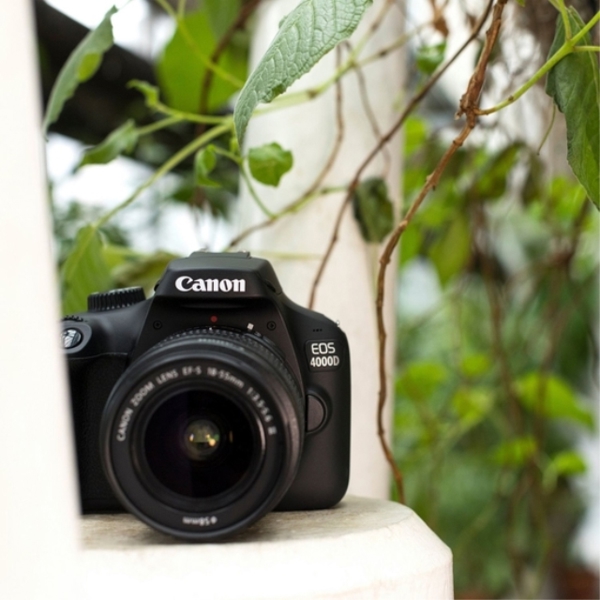 ფოტოაპარატი CANON EOS  4000D 18-55DC III 18.0 MP, APS-C SENSO  WI-FI, BLACK