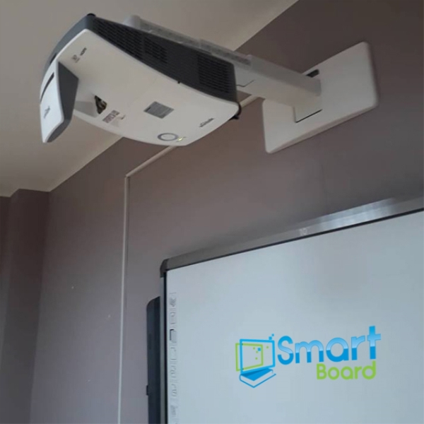 ინტერაქტიული დაფა 2 პასიური სტილუსით LIGRA LUXI SMARTBOARD 10 TOUCH 10 point touch IWB 80" (4:3)  (10 users can works at same time in single-touch mode