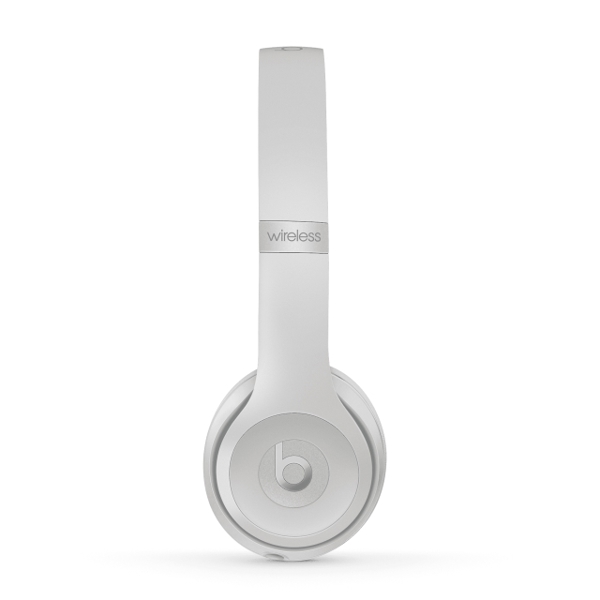  BEATS BY DR DRE BEATS SOLO3 WIRELESS ON-EAR HEADPHONES - SATIN SILVER MODEL A1796 (MUH52ZMA)