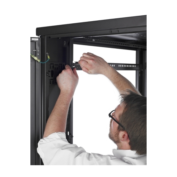 სერვერი APC NetShelter SV 42U 600mm Wide x 1060mm Deep Enclosure with Sides, Black, Single Rack Unassembled