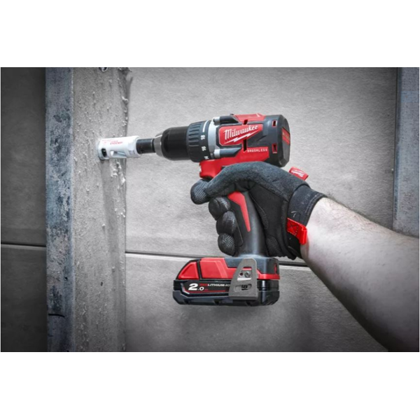 აკუმულატორიანი სახრახნისი Milwaukee M18 CBLDD-402C