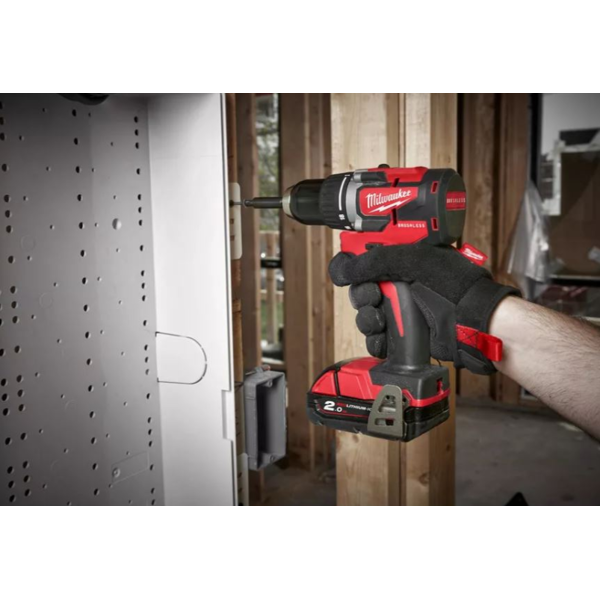 აკუმულატორიანი სახრახნისი Milwaukee M18 CBLDD-402C