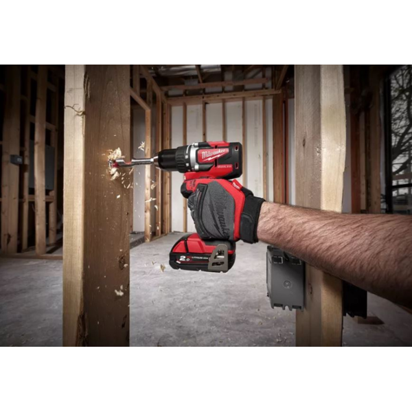 აკუმულატორიანი სახრახნისი Milwaukee M18 CBLDD-402C