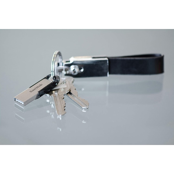 USB ფლეშ მეხსიერება SanDisk SDCZ73-032G-G46 32GB Ultra Flair USB 3.0 Flash Drive