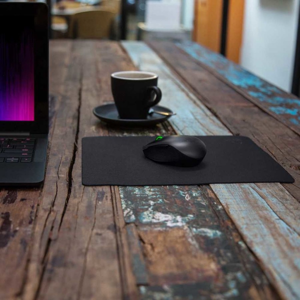 RAZER RZ02-01820500-R3M1, GOLIATHUS MOBILE STEALTH MOUSE PAD