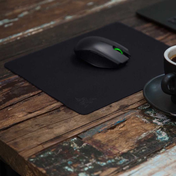 RAZER RZ02-01820500-R3M1, GOLIATHUS MOBILE STEALTH MOUSE PAD