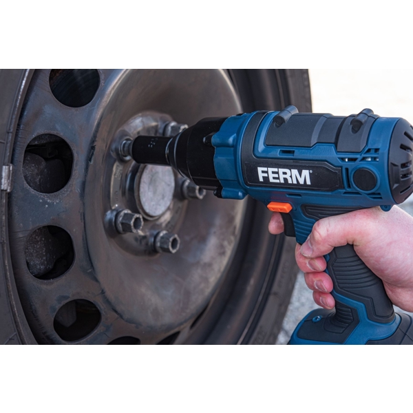 ქანჩსახრახნი FERM CDM1127 Cordless Li-Ion Impact Wrench with 2 Sockets/Battery and Charger, 18 V, Blue