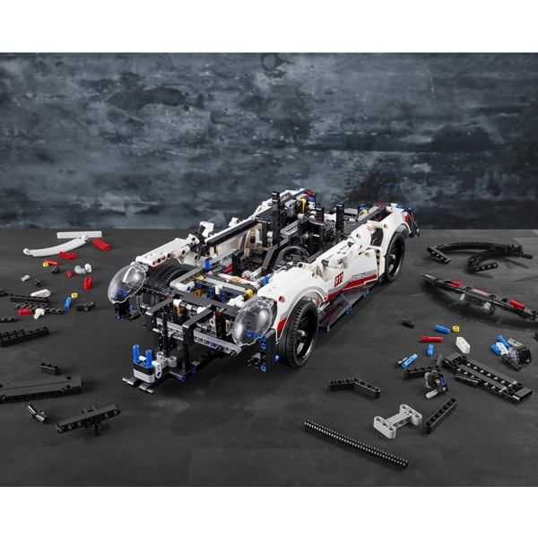 Lego 42096, Technic Preliminary GT Race Car