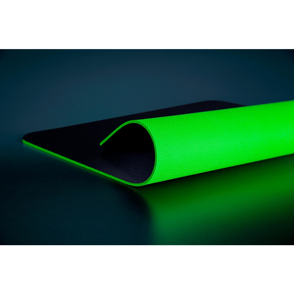 Razer RZ02-03330400-R3M1 Gigantus V2, XXL, Black