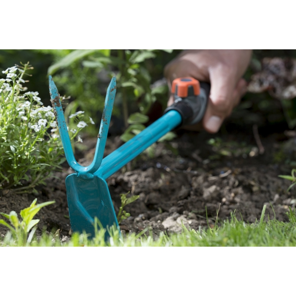 Gardena 08913-20, Combisystem Hand Hoe, Black/Blue