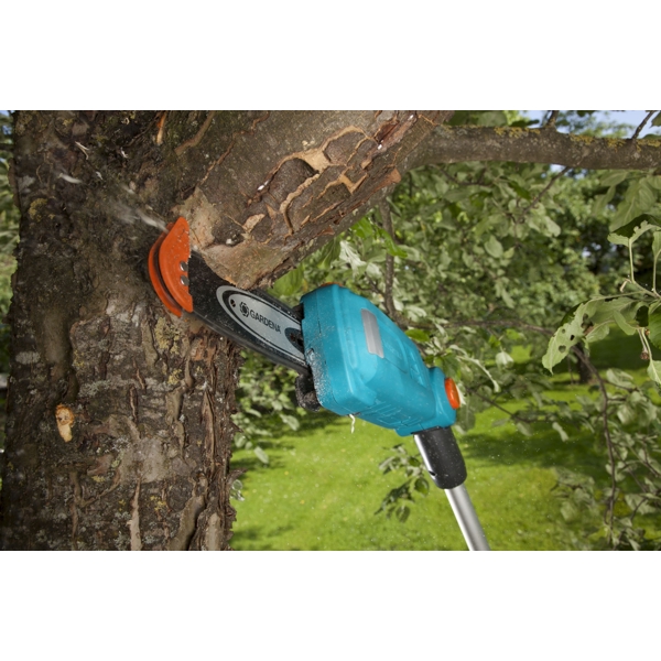 Gardena TCS 720/20, Electric Telescopic Pruner, Blue