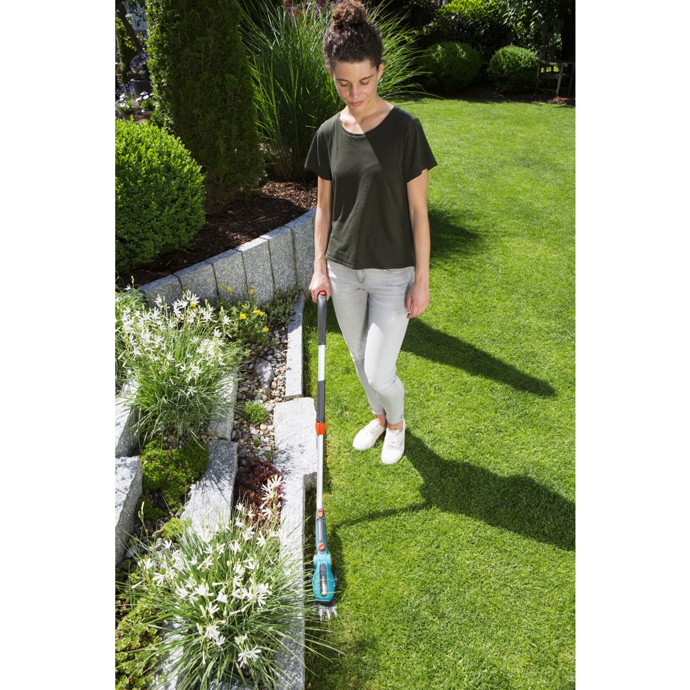 Gardena 09859-20.000.00, 96cm, Telescopic Handle, Black/Silver