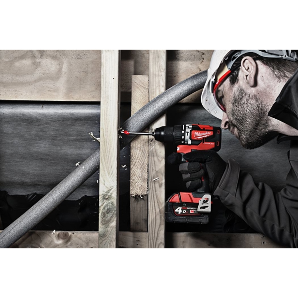 სახრახნისი Milwaukee M18CBLPD-422C, 18V, 4.0Ah, 1800Rpm, Red