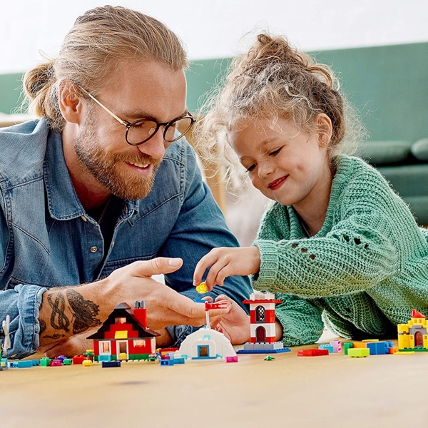 ასაწყობი კონსტრუქცია Lego 11008 Classic Bricks And Houses