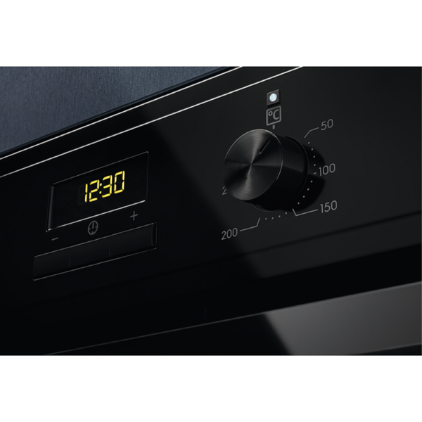 ჩასაშენებელი ელექტრო ღუმელი Electrolux EOF3H50BK, 2090W, 65L, Built-In, Black