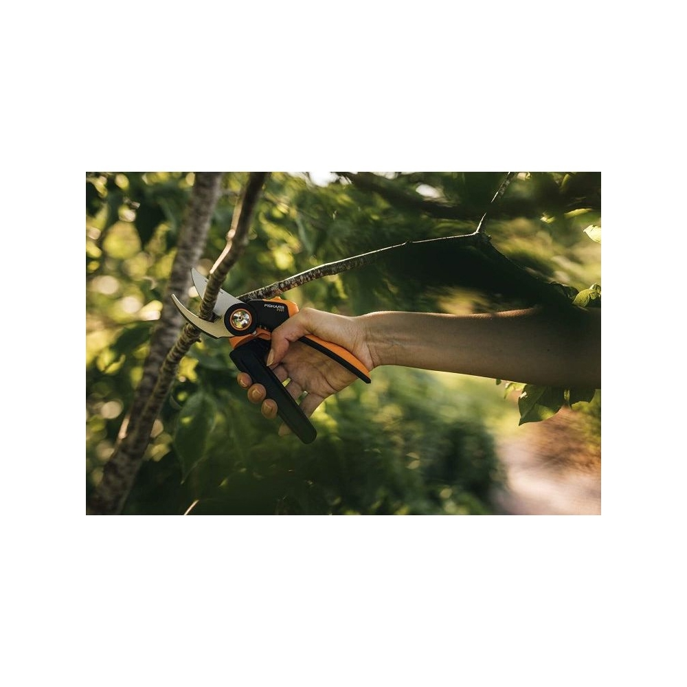 სეკატორი Fiskars P961 PowerGear L, Secateur, Black/Orange
