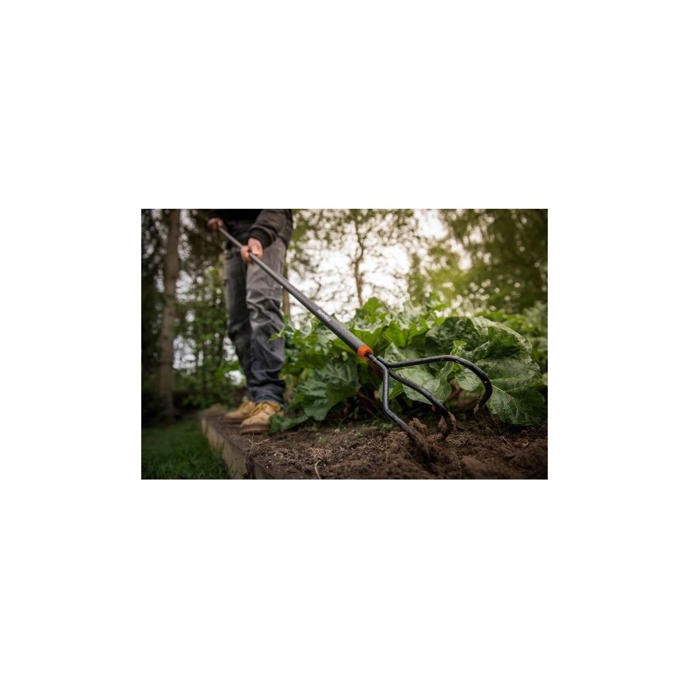 Fiskars 135714, Cultivator, Black