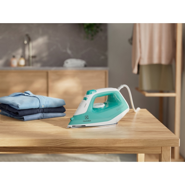 Electrolux E5SI2-2AM, 2200W, 250ML, Steam Iron, Aqua Mint