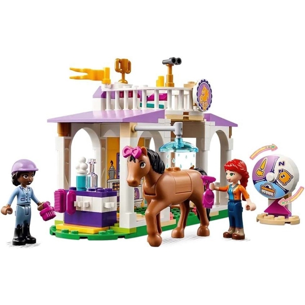 ასაწყობი კონსტრუქცია Lego 41746, Riding School