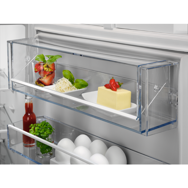 ჩასაშენებელი მაცივარი AEG OSC7G18RES, A++, 253L, 36Db, Built-in Refrigerator, White