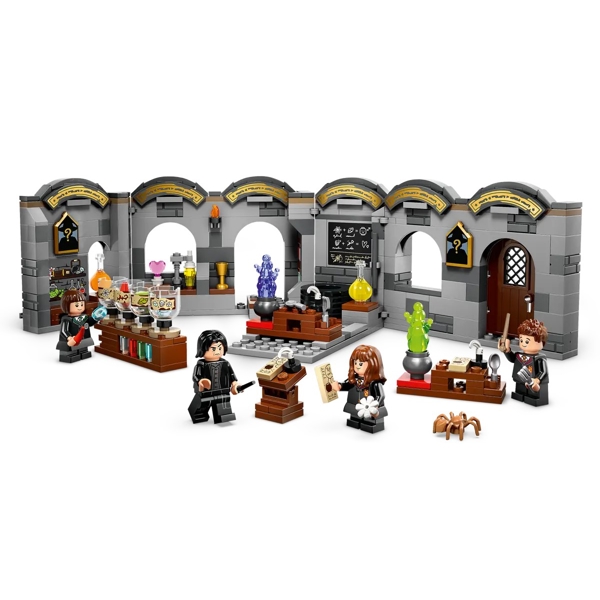 ასაწყობი კონსტრუქცია Lego 76431, Harry Potter Hogwarts Castle: Potions Class