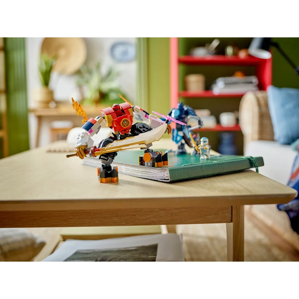 Lego 71808, Kai's Elemental Fire Mech