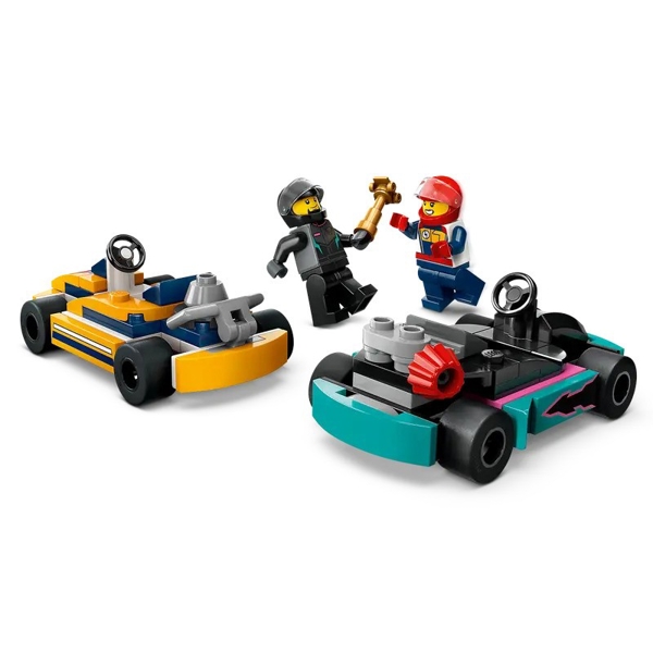 Lego 60400, Go-Karts and Race Drivers