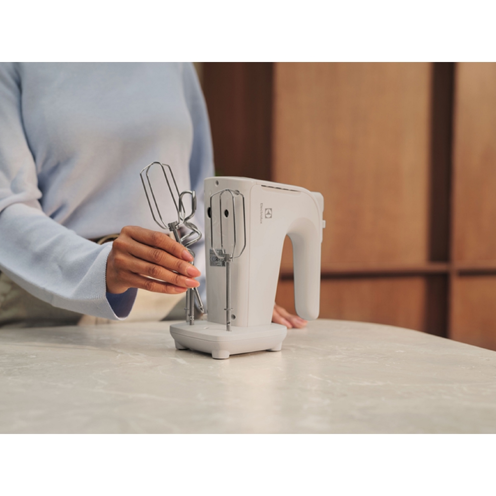 მიქსერი Electrolux EHM4W, 500W, Mixer, White
