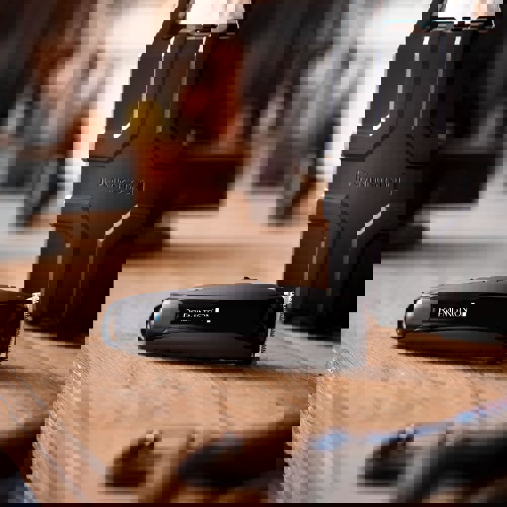 Electric Shaver Remington HC5880 Virtually Indestructible, Black/Dark Gray