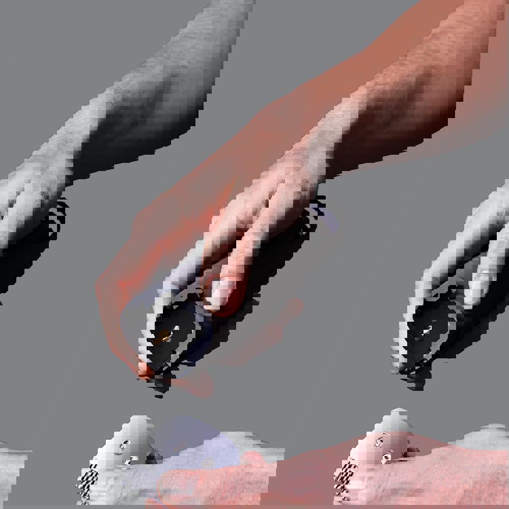 წვერსაპარსი Remington HC5880 Virtually Indestructible, Electric Shaver, Black/Dark Gray