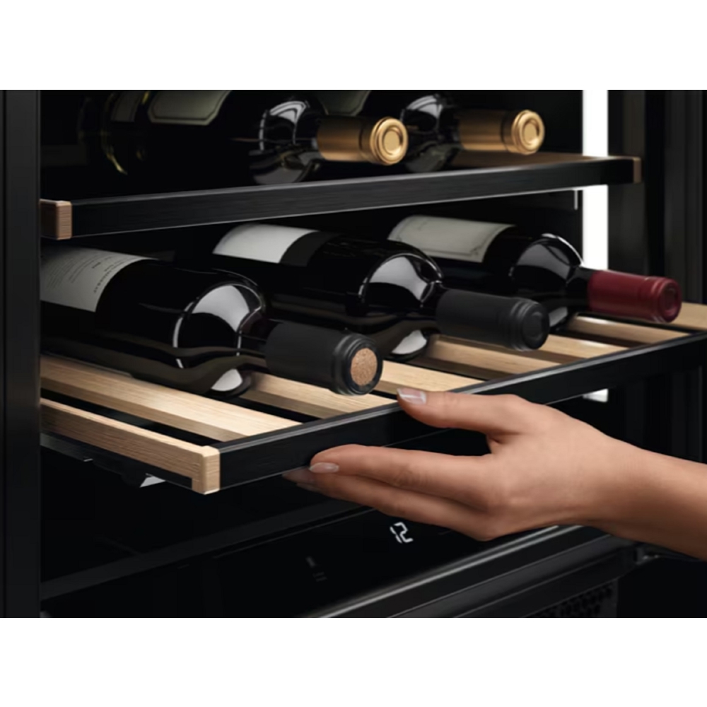 ღვინის მაცივარი AEG AWUS052B5B, G, 145L, Wine Refrigerator, Black