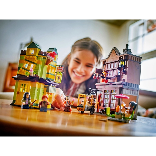 ასაწყობი კონსტრუქცია Lego 76452, Quality Quidditch Supplies & Ice Cream Parlour, Prefabricated Construction