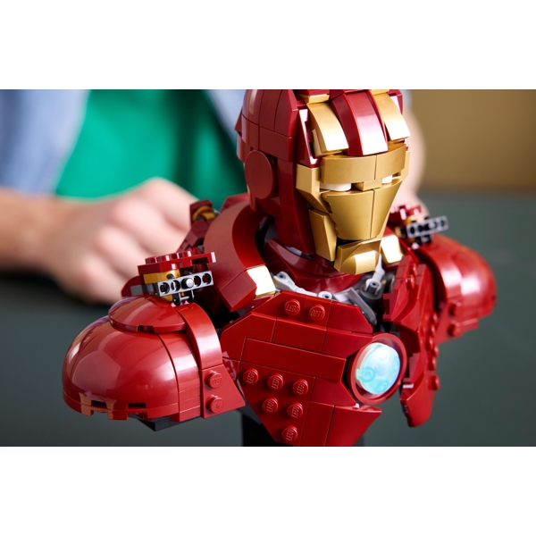 ასაწყობი კონსტრუქცია Lego 76327, Iron Man MK4 Bust, Prefabricated Construction