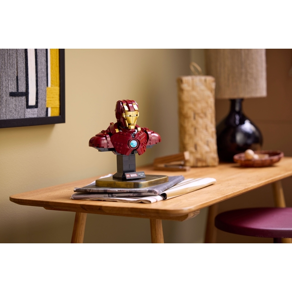 ასაწყობი კონსტრუქცია Lego 76327, Iron Man MK4 Bust, Prefabricated Construction
