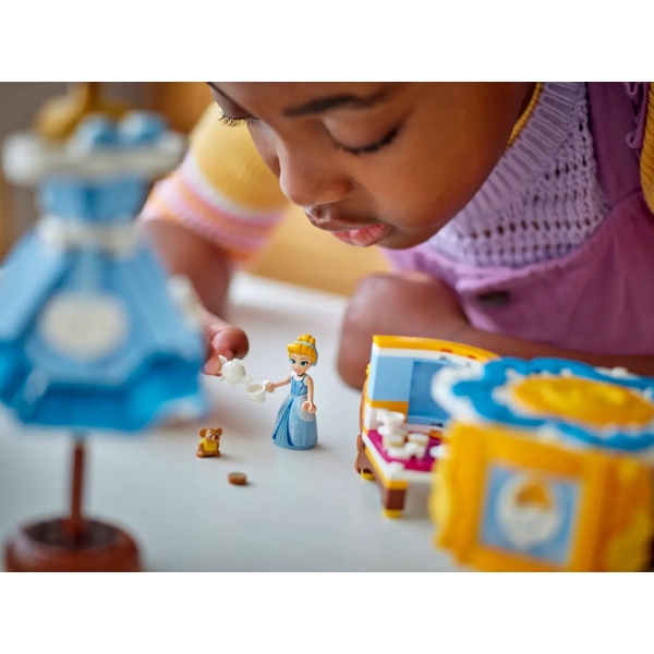 ასაწყობი კონსტრუქცია Lego 43266 Disney Princess Cinderella's Dress, Prefabricated Construction
