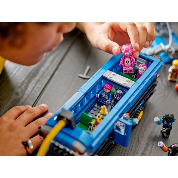 ასაწყობი კონსტრუქცია Lego 77073 Fortnite Battle Bus, Prefabricated Construction