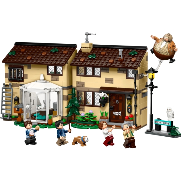 ასაწყობი კონსტრუქცია Lego 76451, Privet Drive: Aunt Marge's Visit, Prefabricated Construction