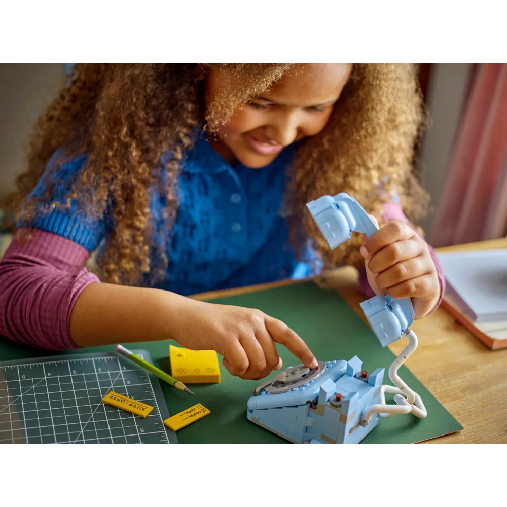 ასაწყობი კონსტრუქცია Lego 31174 Creator Retro Telephone, Prefabricated Construction