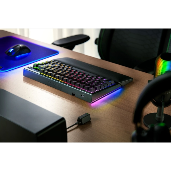 კლავიატურა Razer RZ03-05130100-R3M1 BlackWidow V4 Pro, Wireless, USB, Bluetooth, RGB, Mechanical Gaming Keyboard, Black