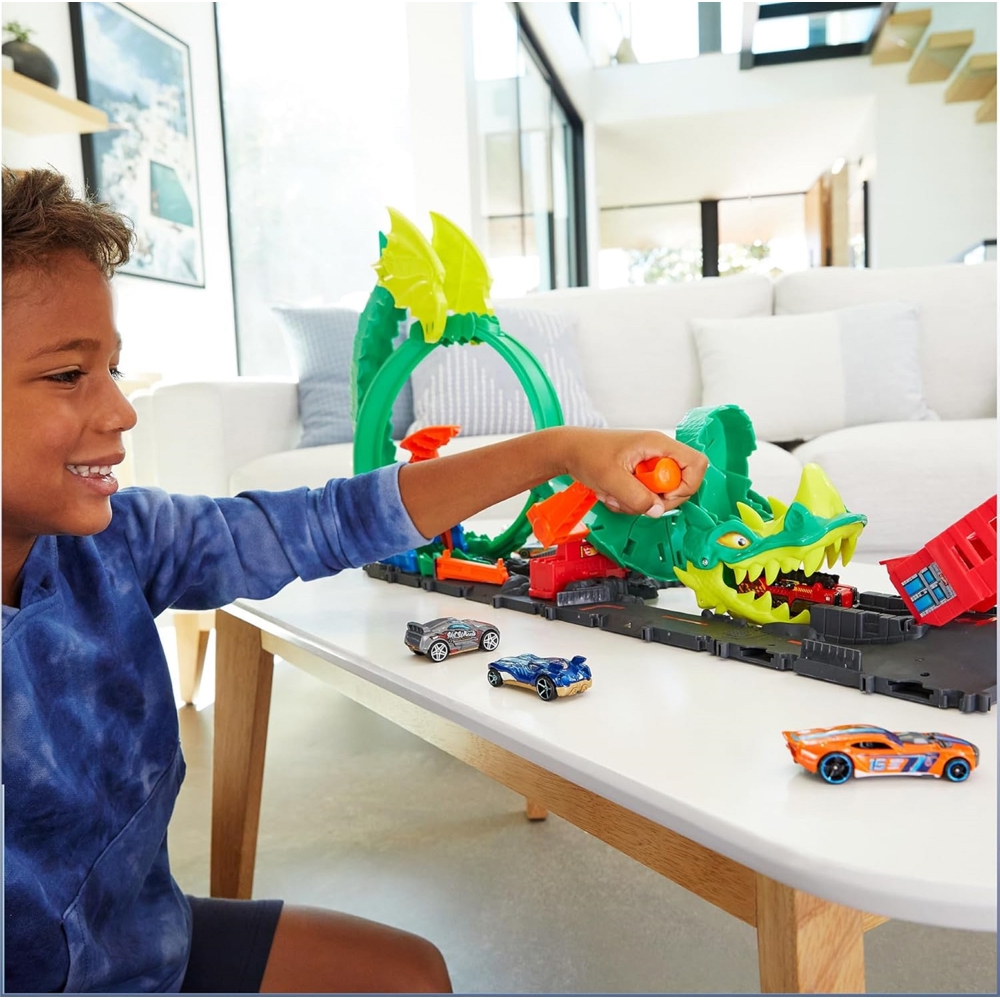 Mattel HDP03 Hot Wheels City Dragon Drive Firefight, Green