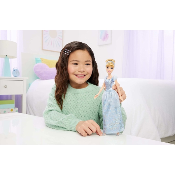 Disney Princess Fashion Core Doll - Cinderella Mattel HLW06