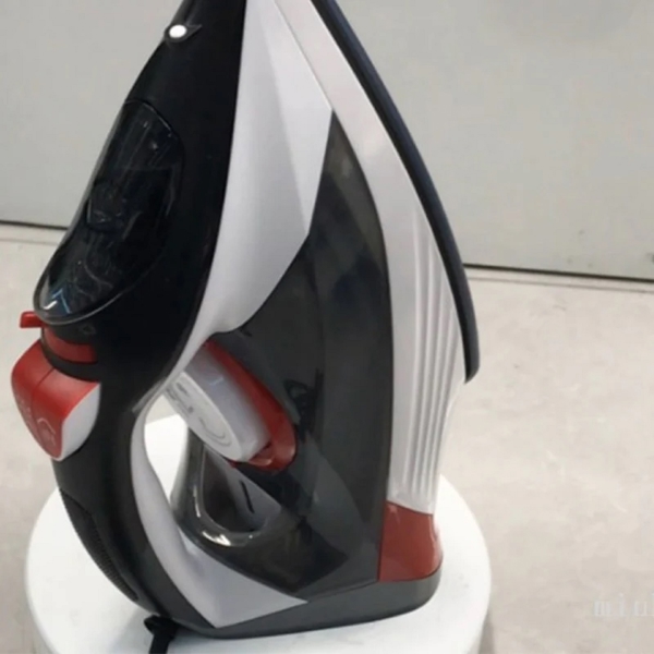 ორთქლის უთო MinMax MNI-2285, 2200W, 600ML, Steam Iron, Black