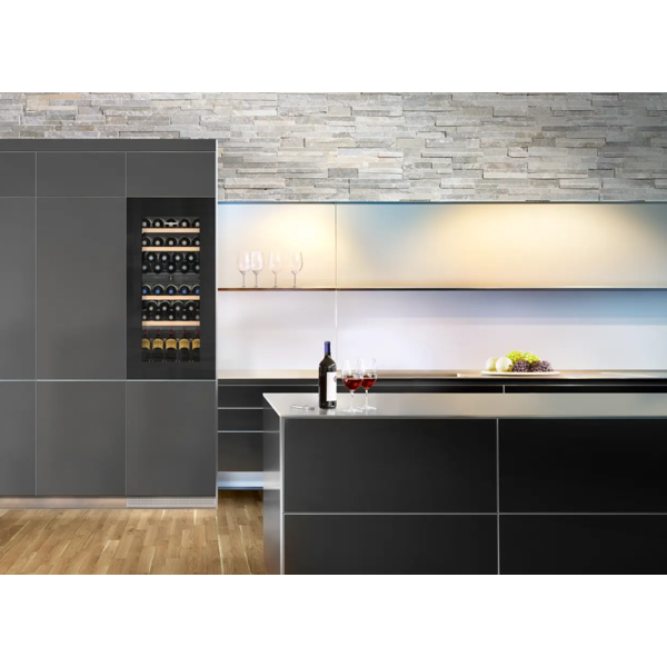 ჩასაშენებელი ღვინის მაცივარი Liebherr EWTgb 2383 Vinidor, 171L, G, 31Db, Built-in Wine Refrigerator, Silver/Black