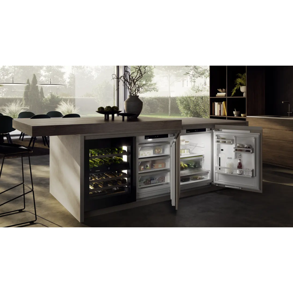 Built-in Wine Refrigerator Liebherr UWgbi 3682 Vinidor Selection, 95L, E, 32Db, Black
